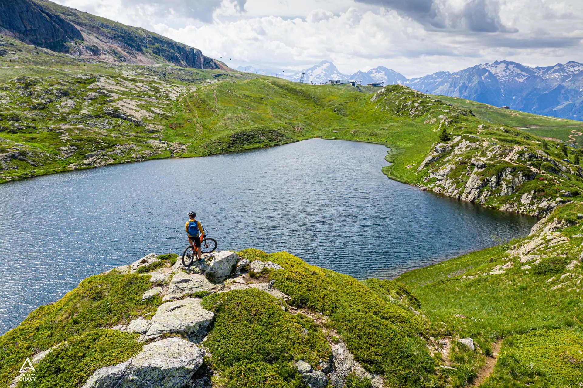Le tour des lacs en VTT à l'Alpe d'Huez – Alpine Mag