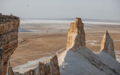 Highline : une magnifique traversée entre les châteaux de sucre du Kazakhstan