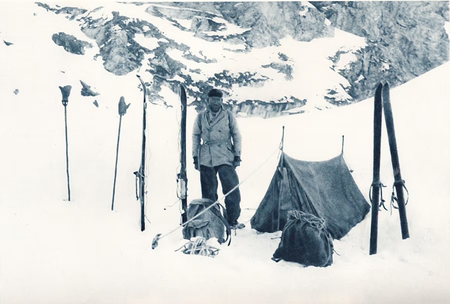 La première traversée hivernale des Alpes à ski, par Léon Zwingelstein