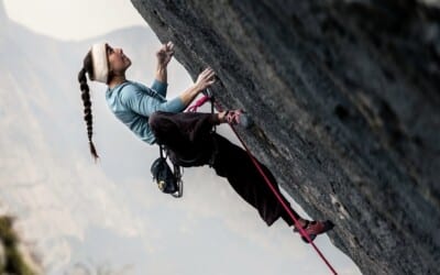 Brooke Raboutou marque l&rsquo;histoire de l&rsquo;escalade avec Excalibur 9b+ à Arco