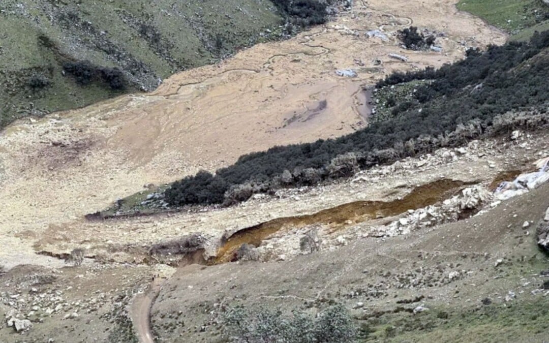Au Pérou aussi, un lac glaciaire déborde et provoque une inondation mortelle