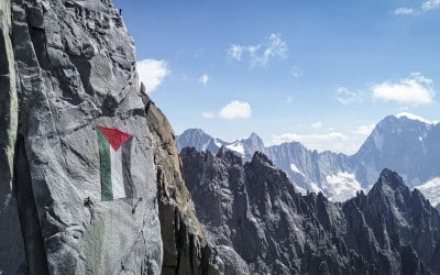 Un drapeau palestinien sur les Drus pour dénoncer le génocide à Gaza