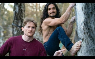 À Bleau, Magnus Midtbø essaie l&rsquo;escalade pieds nus avec Charles Albert