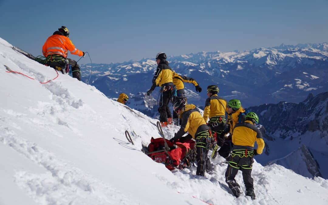 Secours en montagne : comment la Suisse fait payer les sauvetages