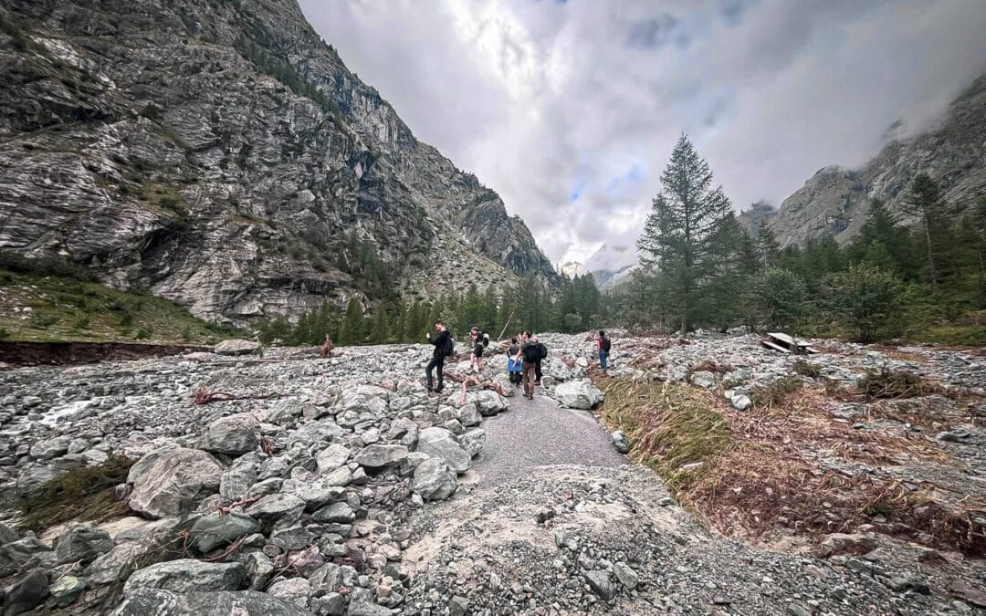 Après la destruction de la route du Pré de Madame Carle, comment accéder au cœur des Écrins ? Les élus lancent des pistes